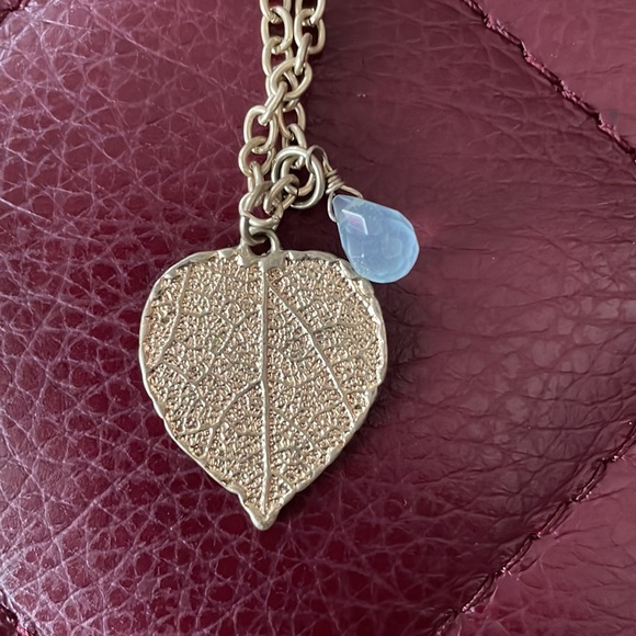 Gold tone necklace - Picture 4 of 5